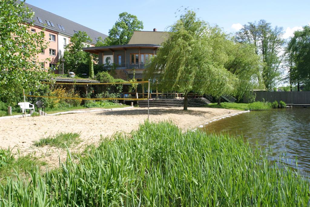 Seminar- Und Gaestehaus Flussbad Gartenstrasse Berlin Exteriör bild